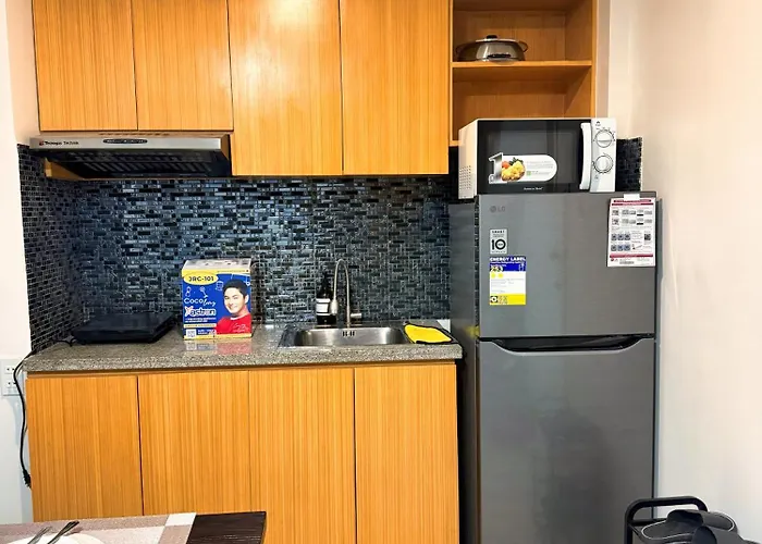 Family Loft Unit In Bgc The High Street Manila