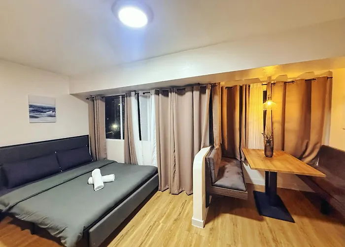 Family Loft Unit In Bgc The High Street 4*